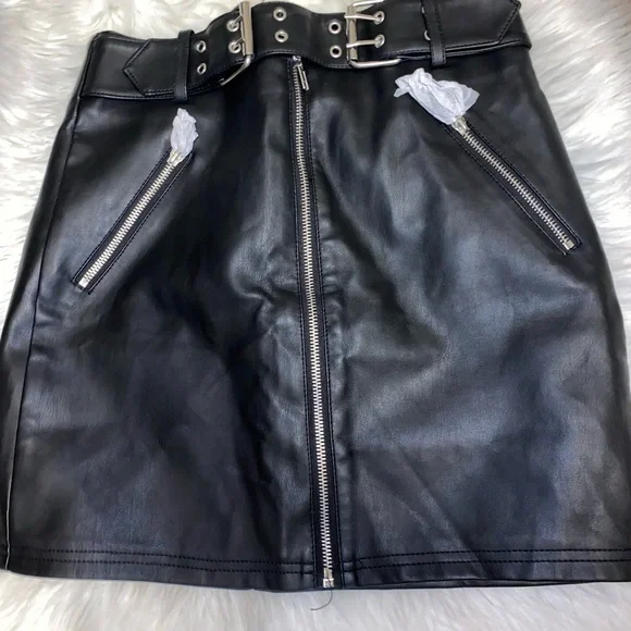 Skirt - Picture 2 of 2